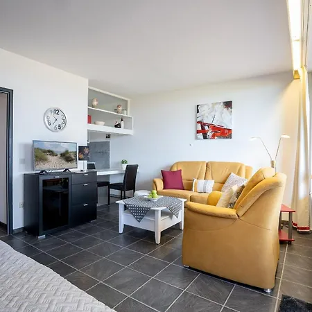 Berolina Balkonfeuer Apartment